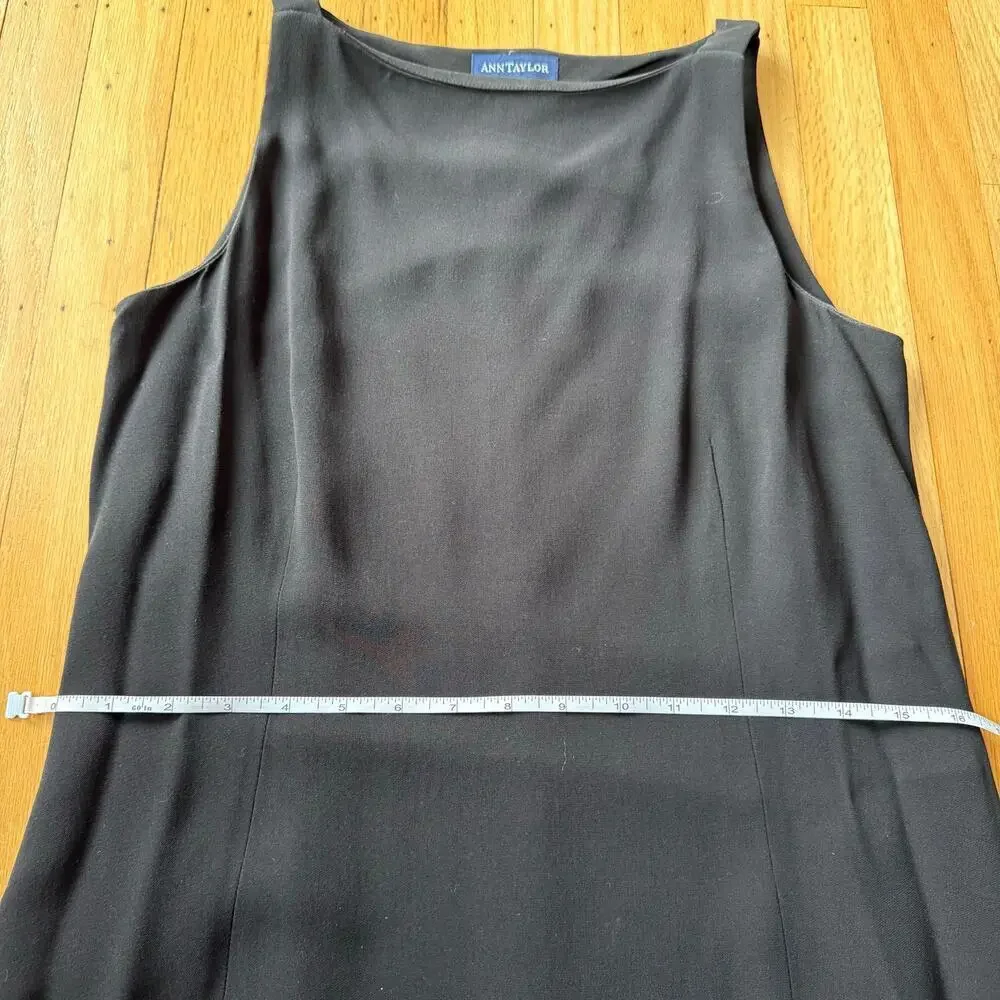 Ann Taylor Black Sleeveless Crepe Knit Tunic Shell Size 6 Classic Office Work
